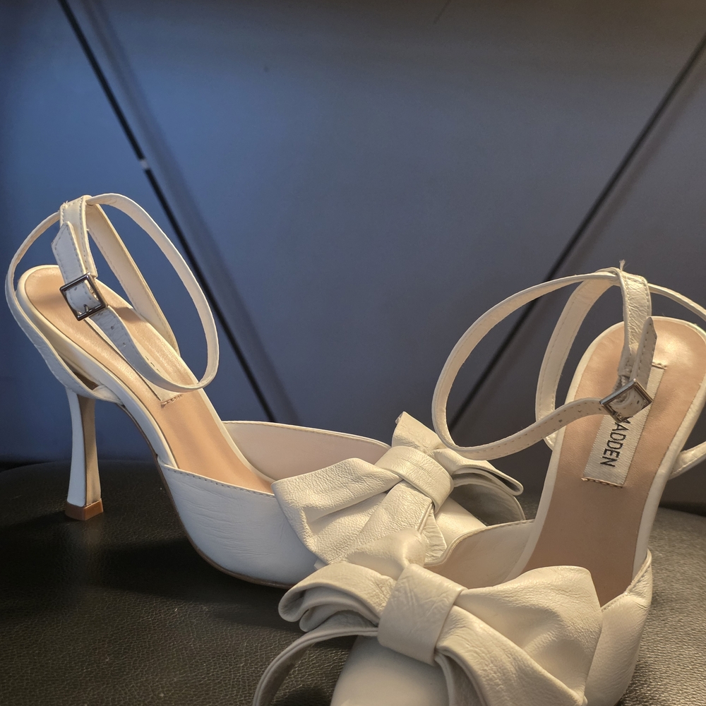 Steve Madden White Heels with Bow Detail